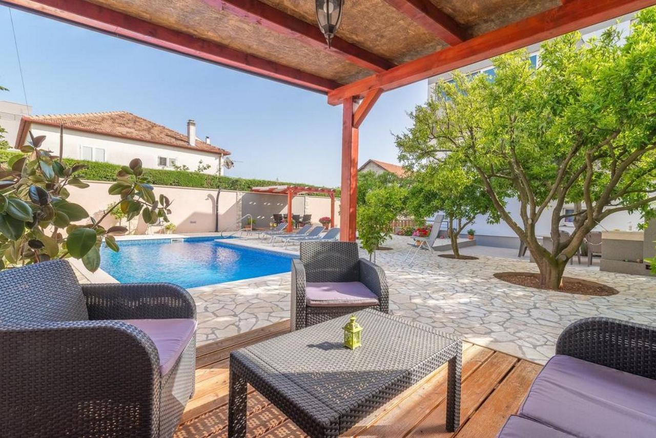 Apartments Villa Odesa With Shared Pool Задар Екстер'єр фото