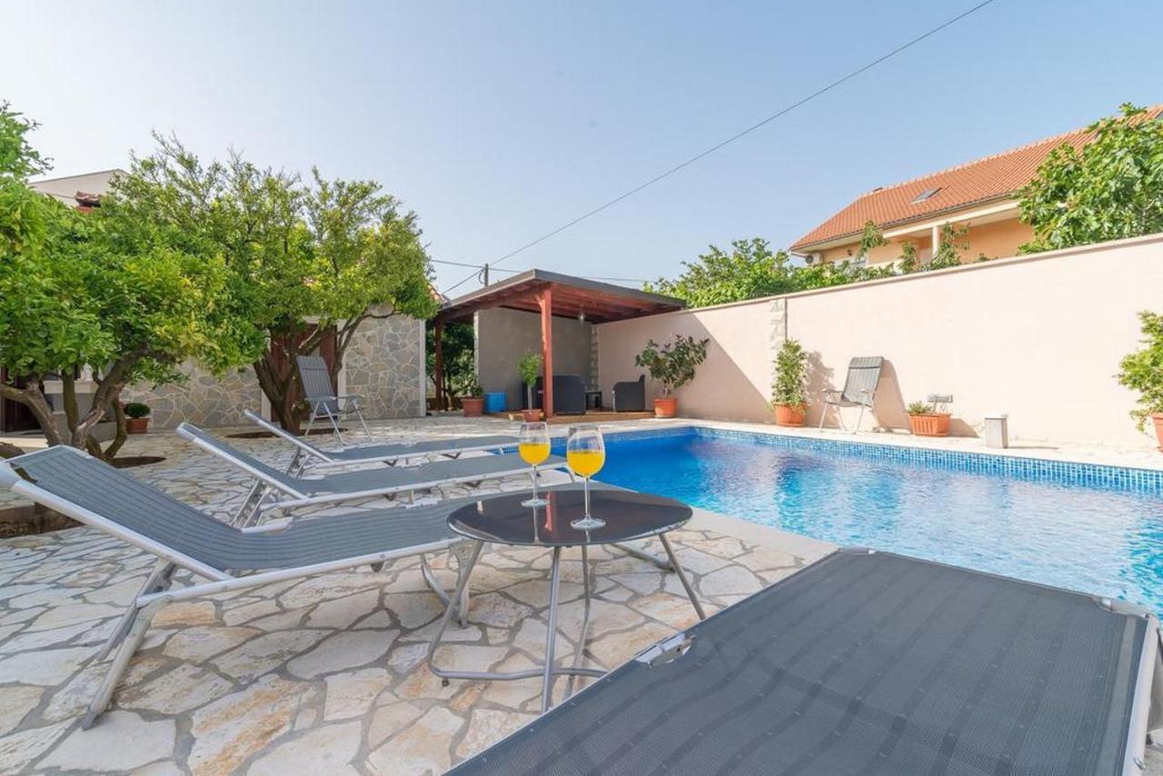 Apartments Villa Odesa With Shared Pool Задар Екстер'єр фото